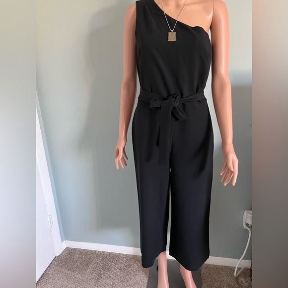 Banana Republic Black One Shoulder Wide Legs Cropped Jumper Romper Size 2 - Picture 6 of 14